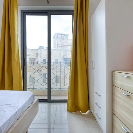 Stylish Balluta Bay Scape, 3bd * Σλιέμα