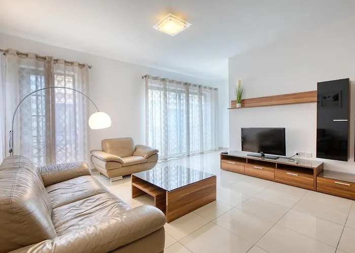 Stylish Balluta Bay Scape, 3bd *