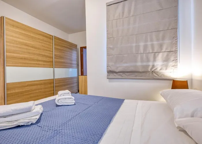 Apartament Stylish Balluta Bay Scape, 3bd *