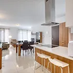 Stylish Balluta Bay Scape, 3bd Διαμέρισμα