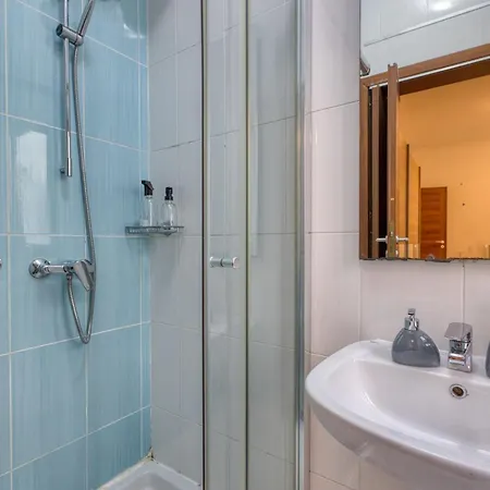 Apartment Stylish Balluta Bay Scape, 3bd *