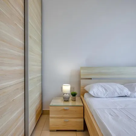 Stylish Balluta Bay Scape, 3bd