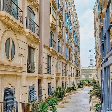 Stylish Balluta Bay Scape, 3bd