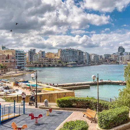 Stylish Balluta Bay Scape, 3bd *