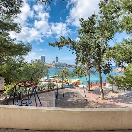 Apartment Stylish Balluta Bay Scape, 3bd *