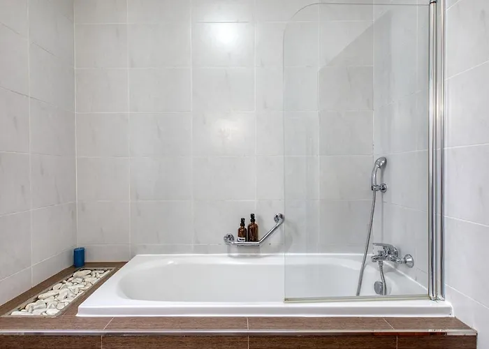 شقة Stylish Balluta Bay Scape, 3bd